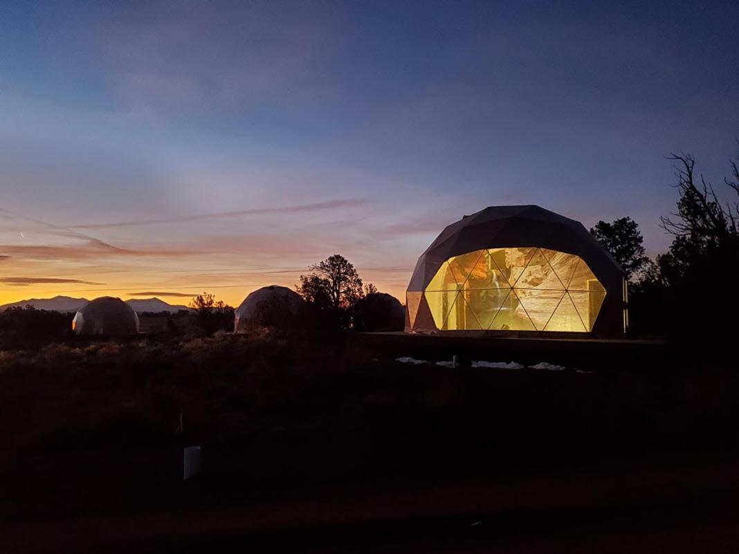 Clear Sky Resorts - Grand Canyon - Unique Sky Domes 瓦莱 外观 照片
